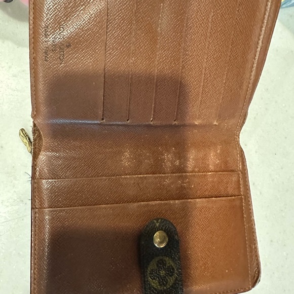 Louis Vuitton monogram wallet - Picture 2 of 10